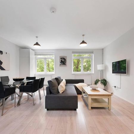 2 Bed Apartment- Finsbury Park Station B London Bagian luar foto