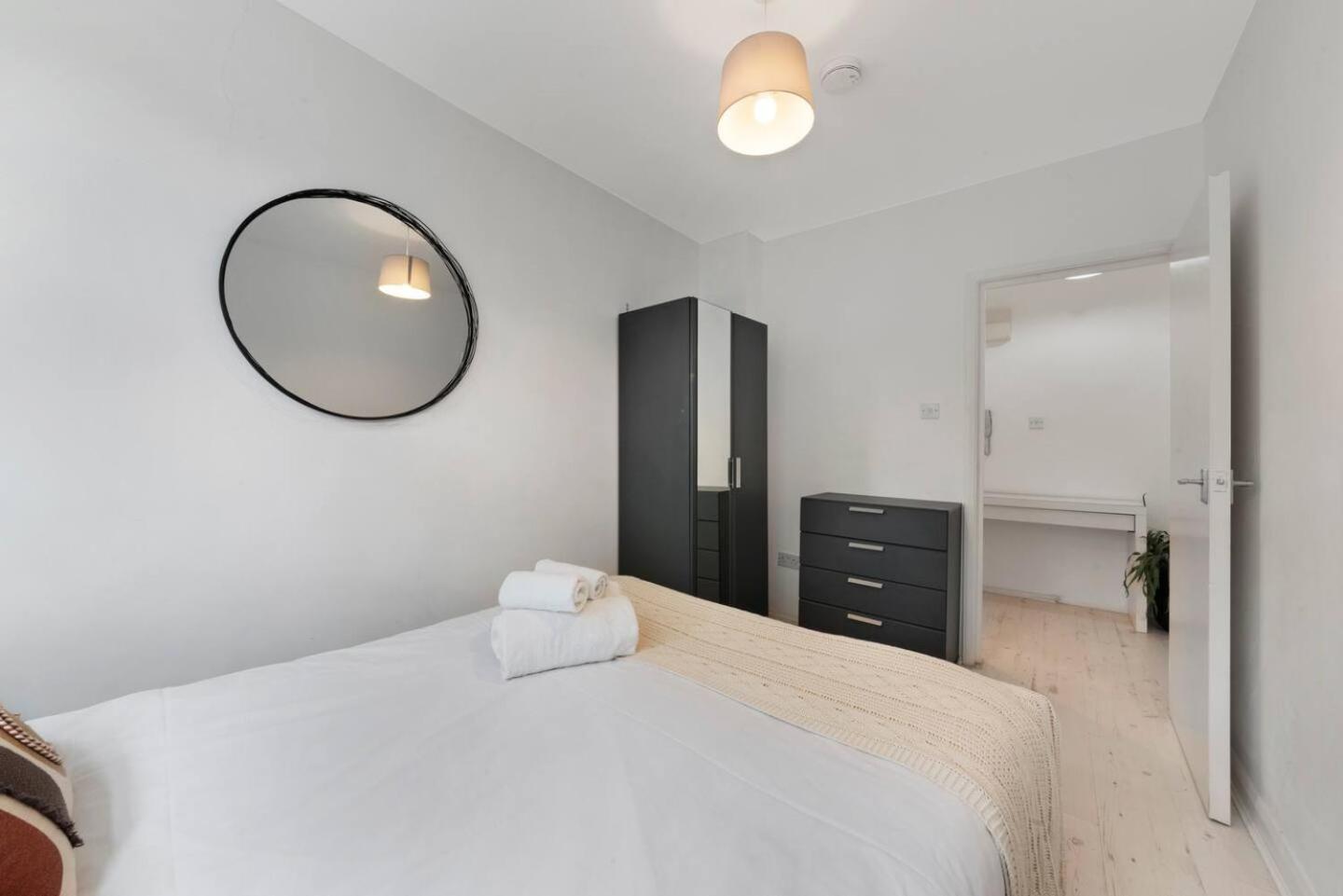2 Bed Apartment- Finsbury Park Station B London Bagian luar foto