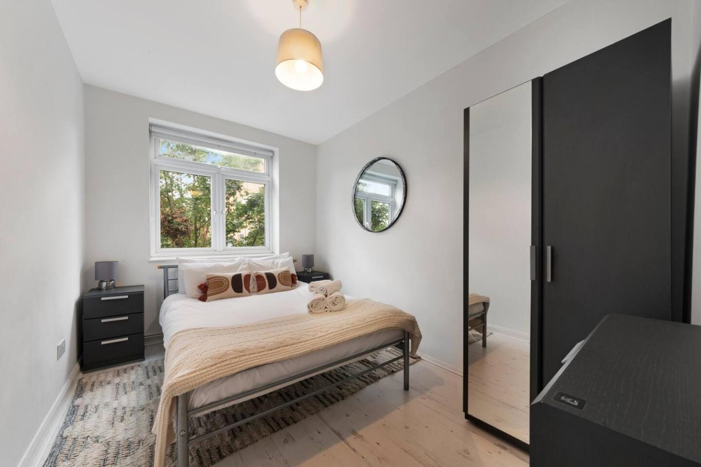 2 Bed Apartment- Finsbury Park Station B London Bagian luar foto