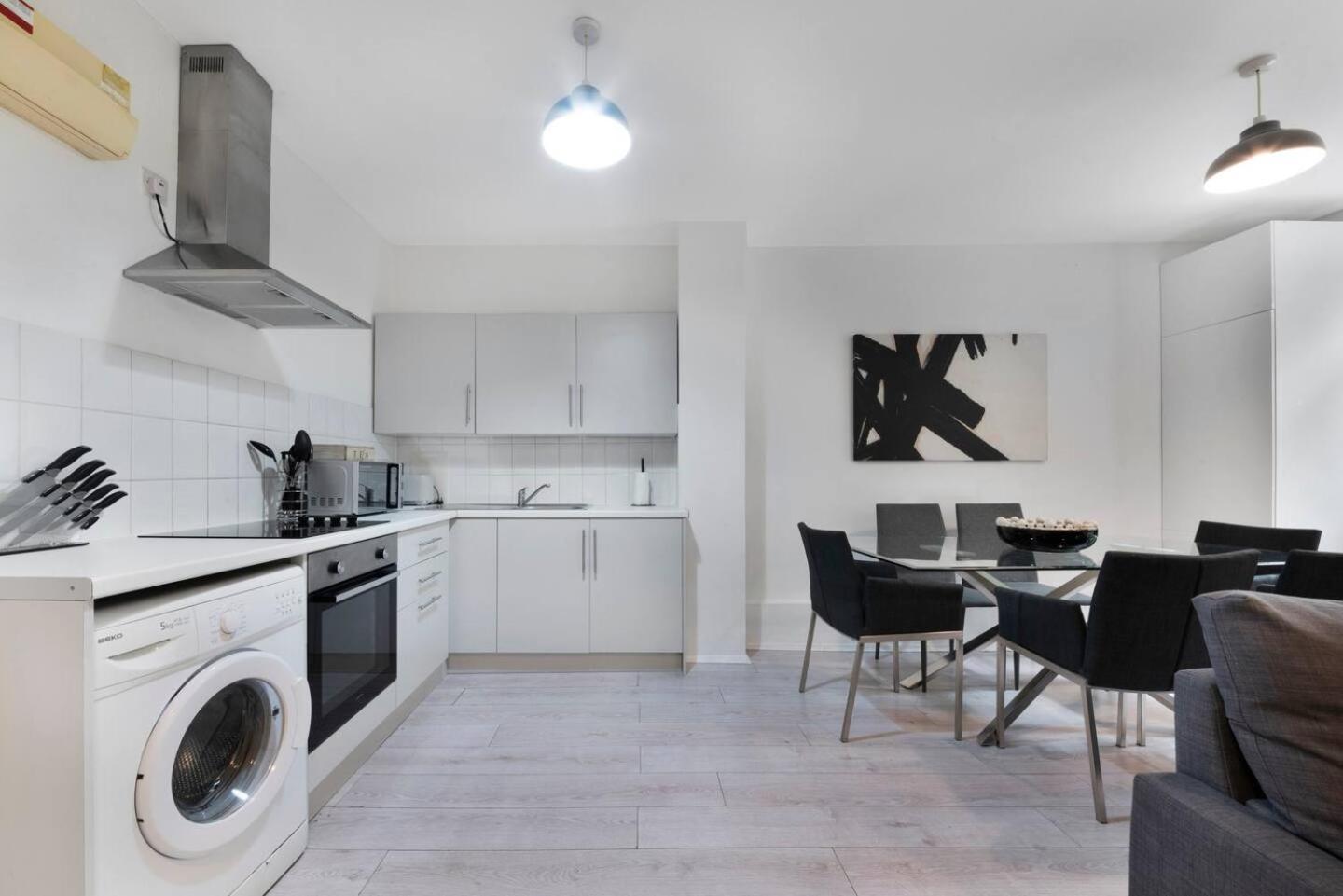 2 Bed Apartment- Finsbury Park Station B London Bagian luar foto